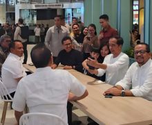 Seperti Itu Gaya M Qodari Menemani Jokowi Kunjungan Kerja - JPNN.com