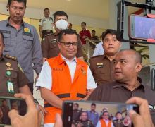 Kadisdik Riau Ditahan Jaksa Terkait Kasus SPPD Fiktif Senilai Rp 2,3 Miliar Lebih - JPNN.com