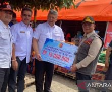 Wali Kota Solok: Semoga Bantuan Ini Bisa Menjadi Pelipur Lara Penyintas Bencana di Agam - JPNN.com