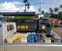 Mobil Bermuatan BBM Ilegal Ditangkap Polisi di Tidore Kepulauan - JPNN.com