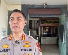 Selama Buron, Pegi Terduga Pelaku Pembunuhan Vina Cirebon Bekerja jadi Buruh Bangunan - JPNN.com