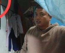 Modus Beli Rokok, KKB Tembak Pemilik Warung, Untung Meleset - JPNN.com