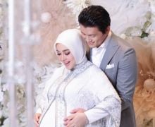 Syahrini Akhirnya Umumkan Hamil Anak Pertama - JPNN.com