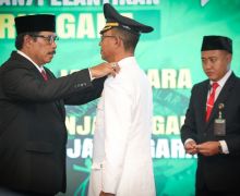 Nana Sudjana Lantik Anak Buahnya Jadi Pj Bupati Banjarnegara, Beri Pesan Penting - JPNN.com