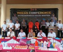 Tiga Bulan Beroperasi, Pabrik Oli Palsu di Tangerang Meraup Rp 5,2 Miliar - JPNN.com