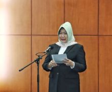Plt Sekjen MPR Siti Fauziah Lantik 4 Kepala Biro dan 14 PPPK, Simak Pesannya - JPNN.com