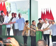Disaksikan Presiden Jokowi, SMRA Groundbreaking Sekolah Islam Al Azhar Summarecon Nusantara di IKN - JPNN.com
