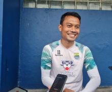 Penantian Panjang Dedi Kusnandar Bawa Persib Juara, Persembahkan Gelar Untuk Almarhum Ayah - JPNN.com