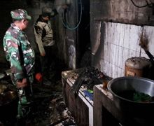 Detik-Detik Dapur Bu Tutik Meledak Akibat Elpiji Bocor, 4 Orang Terluka - JPNN.com