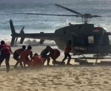 Dihantam Ombak Saat Berenang di Pantai Kelingking, 1 Wisatawan Qatar Tewas, 2 Selamat - JPNN.com