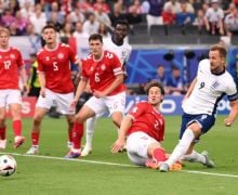 Turun Minum: Denmark Vs Inggris 1-1, Kyle Walker Hingga Harus Ganti Sepatu - JPNN.com
