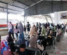 KAI Divre II Sumbar Batalkan 12 Perjalanan KA Minangkabau Ekspres, Ini Alasannya - JPNN.com