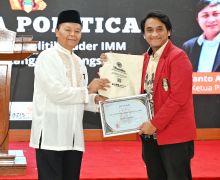 Hidayat Nur Wahid Sebut Generasi Muda Harus Punya Kesadaran Pentingnya Berpolitik - JPNN.com