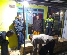 Polisi Geledah Salah Satu Rumah Warga di Situbondo, Hasilnya Mencengangkan - JPNN.com