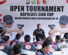 Semarak HUT ke-78 Bhayangkara, Polres Siak Menggelar Turnamen Menembak - JPNN.com