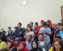 Warga Antusias Lihat Sidang Praperadilan Pegi Setiawan, Pengunjung PN Bandung Membeludak - JPNN.com