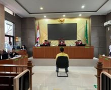 Sidang Pemalsuan Tanda Tangan di Karawang, Hakim Cecar Putra Terdakwa - JPNN.com