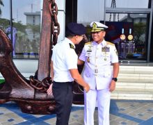 Laksamana Muhammad Ali dan KSAL Singapura Tingkatkan Kerja Sama Bilateral - JPNN.com