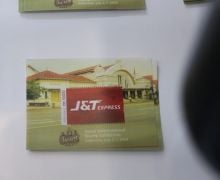 J&T Express Luncurkan Prangko Eksklusif di Pameran & Kompetisi Filateli International 2024 - JPNN.com