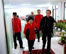 Megawati Bakal Ambil Sumpah Pengurus Partai di DPP, Lihat Siapa yang Mendampingi - JPNN.com