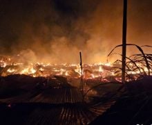 Kebakaran Melanda 20 Kios di Mamberamo Raya, Seorang Wanita Tewas Terpanggang - JPNN.com