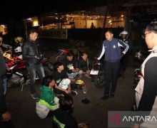 Pemuda di Sukabumi Bawa Celurit, Begini Pengakuannya - JPNN.com