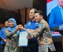 Khofifah-Emil Kembali Dapat Dukungan Demokrat Untuk Maju di Pilgub Jatim 2024 - JPNN.com