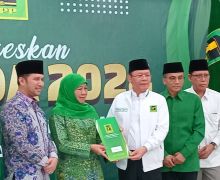 PPP Resmi Usung Khofifah-Emil untuk Pilgub Jatim 2024 - JPNN.com