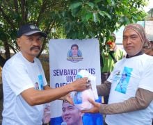 Relawan Mas Gibran Peduli Ojol, Tebar Sembako hingga Cukur Gratis - JPNN.com