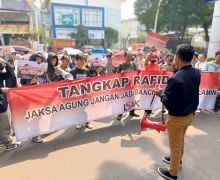 LSAK Demo di Depan Kejagung, Sebut Nama Mantan Bupati Samosir - JPNN.com