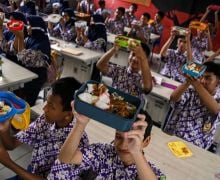 Politisi Golkar Sepakat dengan Hashim: Makan Siang Gratis Tingkatkan Mutu Pendidikan - JPNN.com