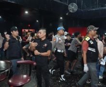 Pengunjung MP Club Kocar-Kacir Dirazia Polda Riau, Ada Pil Ekstasi di Meja, 16 Orang Diangkut - JPNN.com