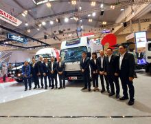 Isuzu Giga FVM-U dan Traga Bus Goda Pengunjung GIIAS 2024 - JPNN.com