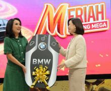 Bank Mega Serahkan Grand Prize 1 Unit Mobil BMW 520i M Sport kepada Nasabah Setia - JPNN.com