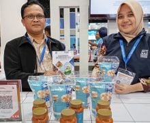 Olah Tulang Ikan Tenggiri Jadi Kerupuk, SMKN 4 Bengkulu Raup Untung Berlipat - JPNN.com