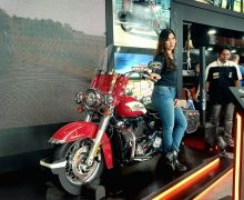 Harley Davidson Hydra Glide Revival Sapa Pengunjung GIIAS 2024, Edisi Terbatas - JPNN.com