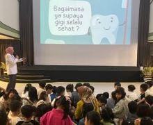 Tip agar Anak Suka Menggosok Gigi, Mudah Banget - JPNN.com