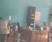 Seusai 6 Jam Geledah Dinas Damkar Kota Semarang, Penyidik KPK Bawa 3 Koper - JPNN.com