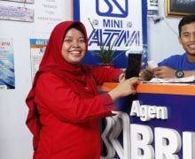 Komariah Sukses Jadi AgenBRILink, Kegigihannya Patut Ditiru - JPNN.com
