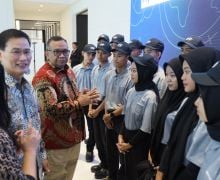 Wamenaker Afriansyah Apresiasi Inisiatif Perusahaan dalam Pendidikan & Pelatihan Vokasi - JPNN.com