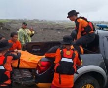 Kecelakaan Perahu di Cilacap, Satu Nelayan Meninggal Dunia - JPNN.com