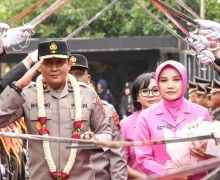 Disambut Pedang Pora, Brigjen Ribut Hari Wibowo Resmi Jadi Kapolda Jateng - JPNN.com