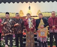 Pidato Membuka Acara Wayang, Hasto Bicara Kekaguman Bung Karno Terhadap Kesenian - JPNN.com