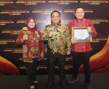 Pemprov Sultra Terima Penghargaan Universal Health Coverage Award 2024 - JPNN.com