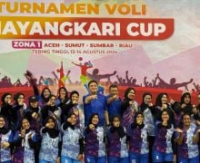 Turnamen Voli Bhayangkari Cup 2024, PD Riau Menang Telak Lawan Sumbar - JPNN.com