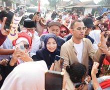 Ditemani Raffi Ahmad, Ratu Zakiyah Berkeliling Temui Warga Kabupaten Serang - JPNN.com