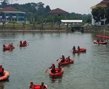 HUT RI, Forum Potensi SAR Banten Bakal Bentangkan Bendera Merah Putih Raksasa di Danau - JPNN.com