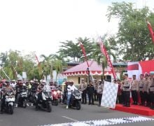 Meriahkan HUT RI, AKBP Fahrian Lepas Ratusan Peserta Safety Riding Merah Putih - JPNN.com