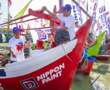 Meriahkan HUT RI, Nippon Paint Warnai 5.124 Kapal Nelayan di Seluruh Indonesia - JPNN.com