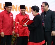 Megawati Ingatkan Presiden dan Wakil Presiden Disumpah untuk Patuhi Konstitusi Negara - JPNN.com